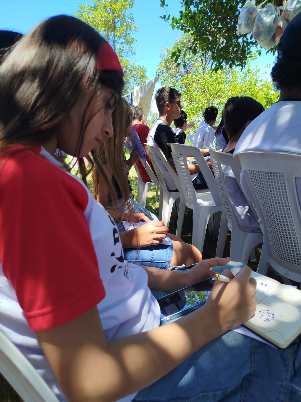 Dia Mundial do Desenhista: Adolescentes da UAADPA usam a arte para o Reino de Deus