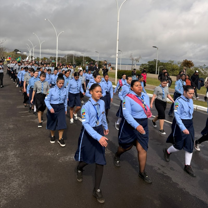 Projeto Filhos de Issacar participa do desfile de 7 de Setembro em Porto Alegre